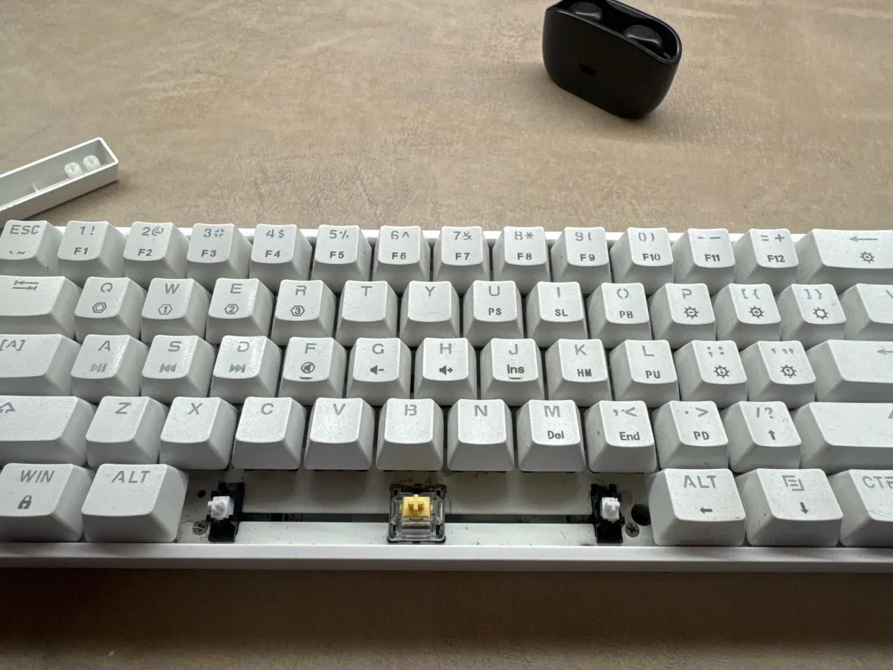 Teclado GK61 - Foto 2