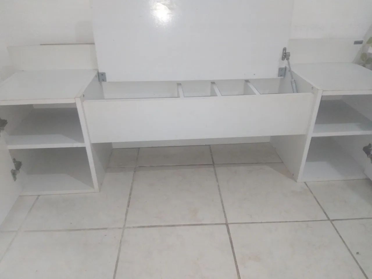 Penteadeira suspesa