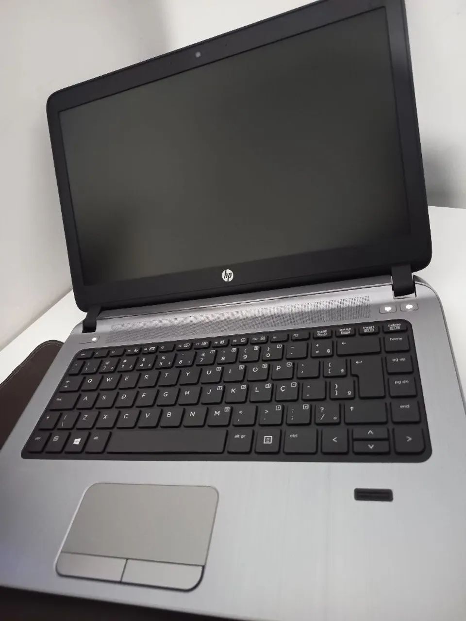 Notebook HP ProBook 440, SSD, Windows 11 Pro e Tela HD.