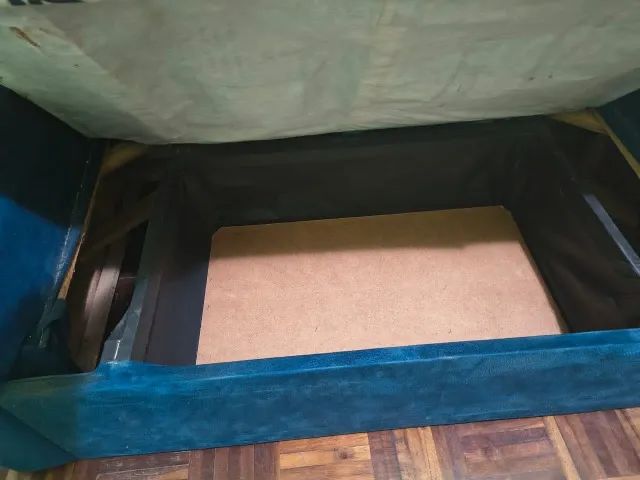 Sofá-cama 2 lugares com baú e estrutura excelente477337994239027205