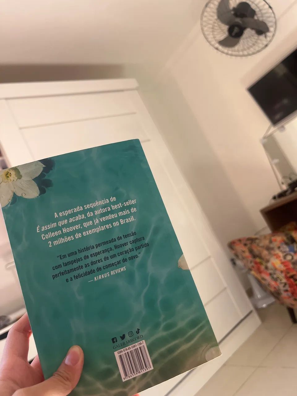 Livro "é assim que começa" - Foto 2
