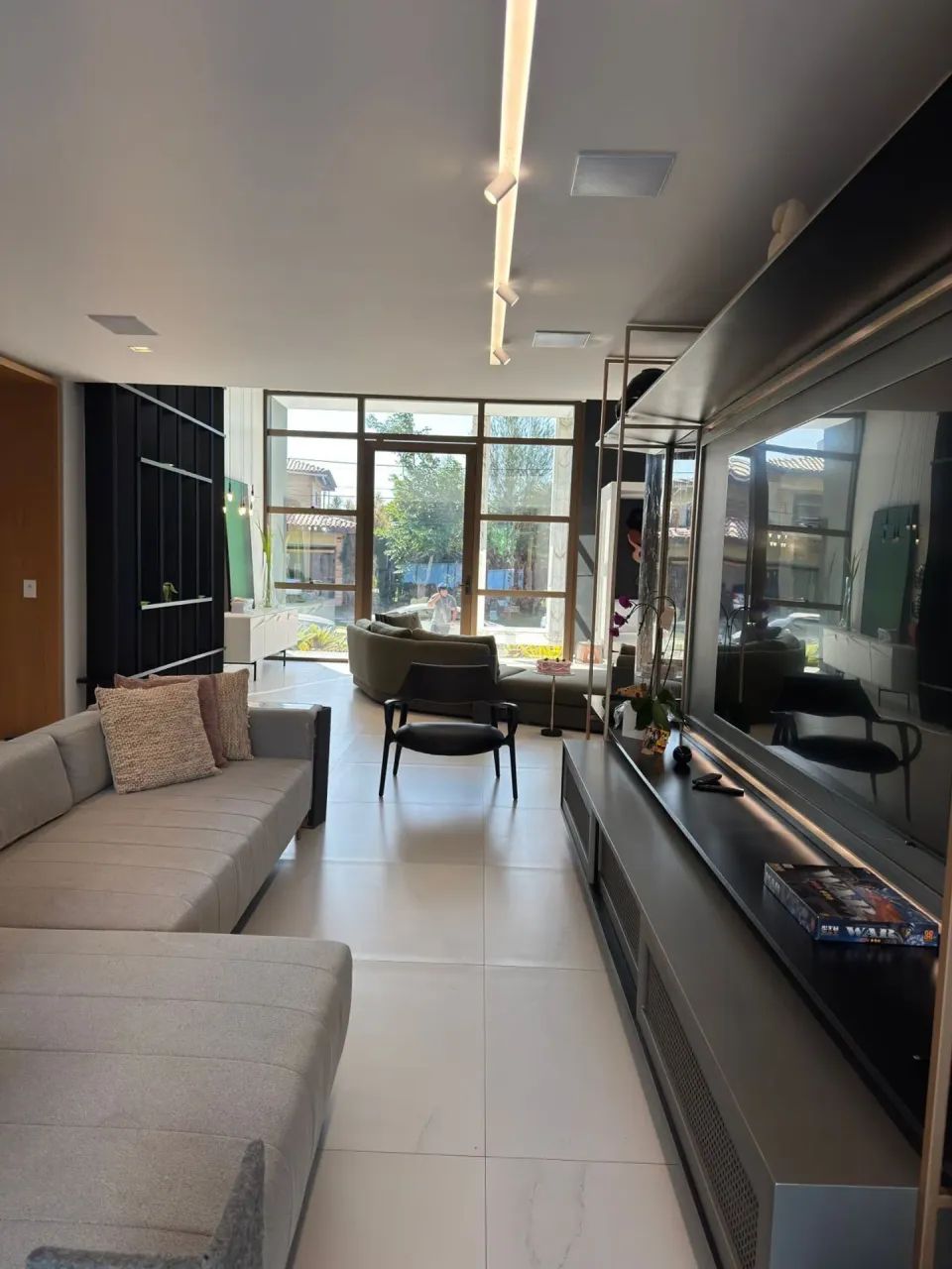 Mansão de Luxo Alphaville Fortaleza  5 Suítes, Energia Solar e Mobiliada - Foto 5