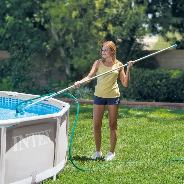 Kit Manutenção para Piscina - Peneira e Aspirador com Cabo Aluminio Intex - Foto 3