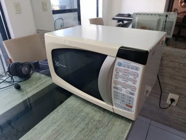 Micro-ondas Eletrolux 20l 
