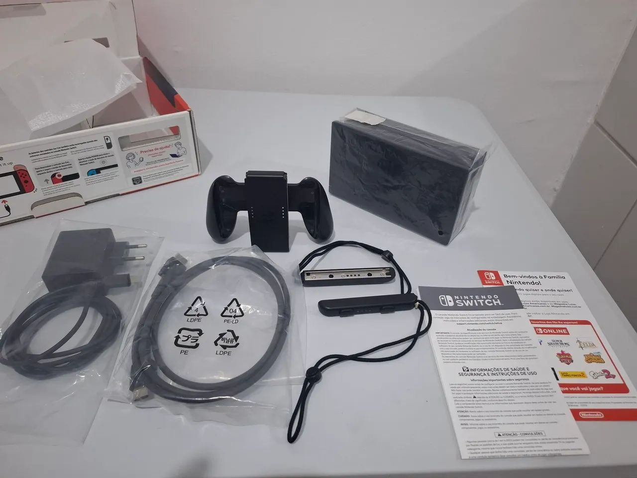 Kit de Acessórios e Caixa Oiginais Nintendo Switch (V2) (SEM O CONSOLE/JOY-CONS) - Foto 3