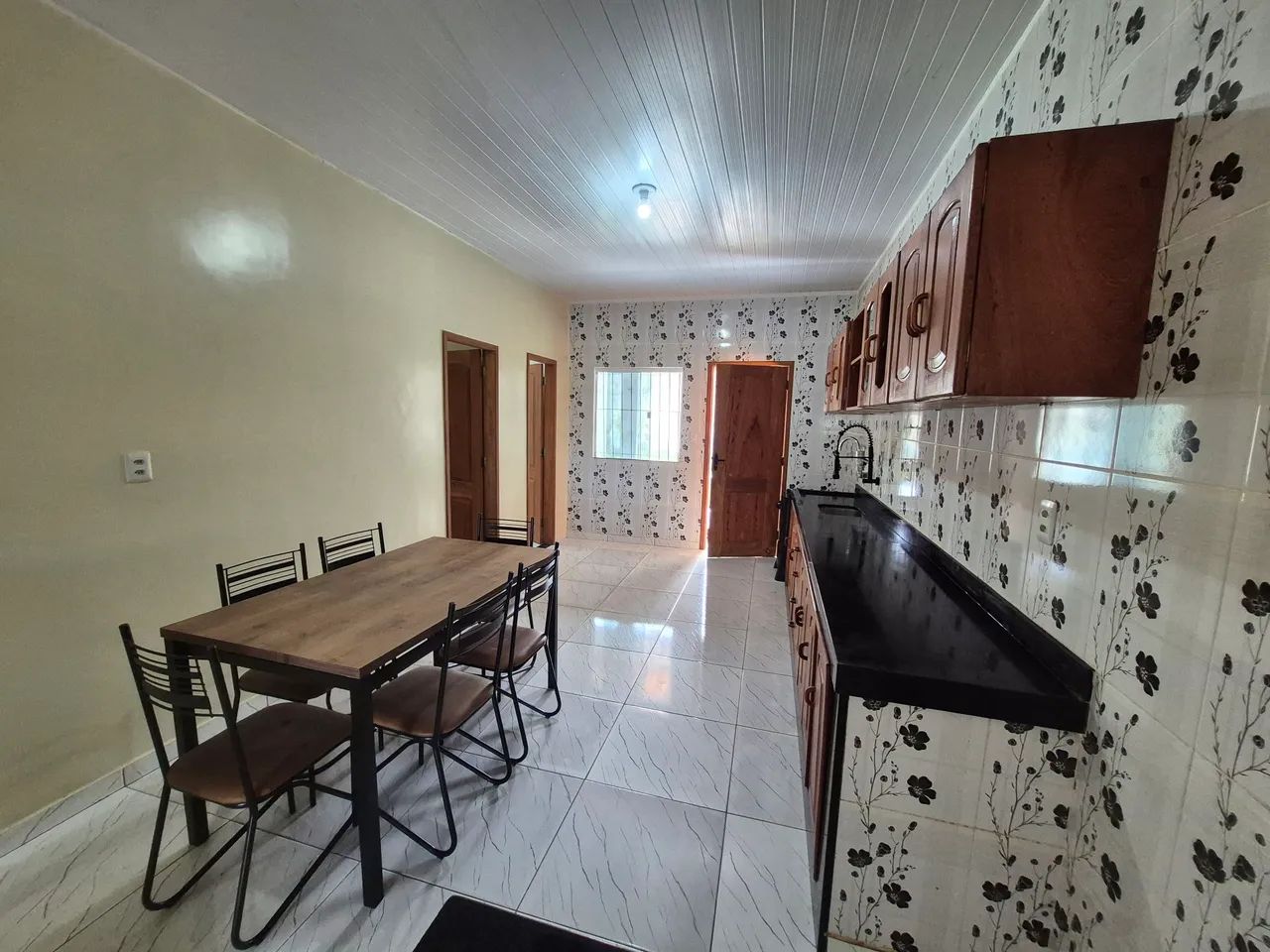 Vendo casa ? recém reformada  - Foto 5