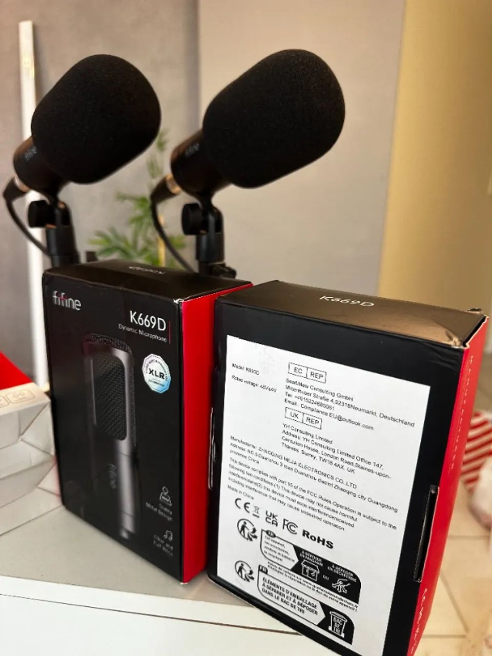 2 kit microfone FIFINE XLR Dynamic K669d Podcast Preto + pedestal Tomate + puf - Foto 5