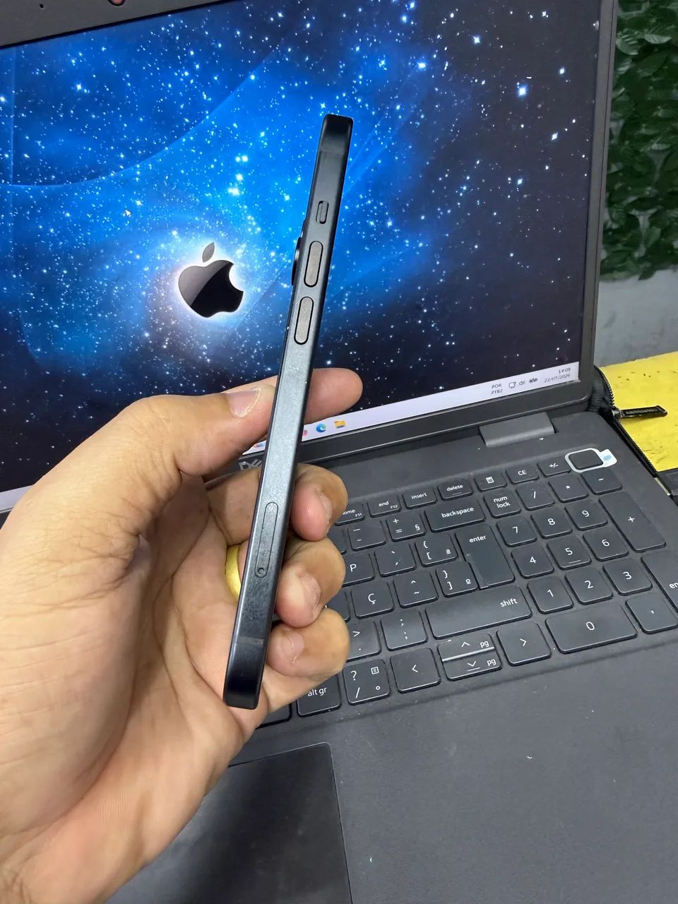 iPhone 15  - Foto 2