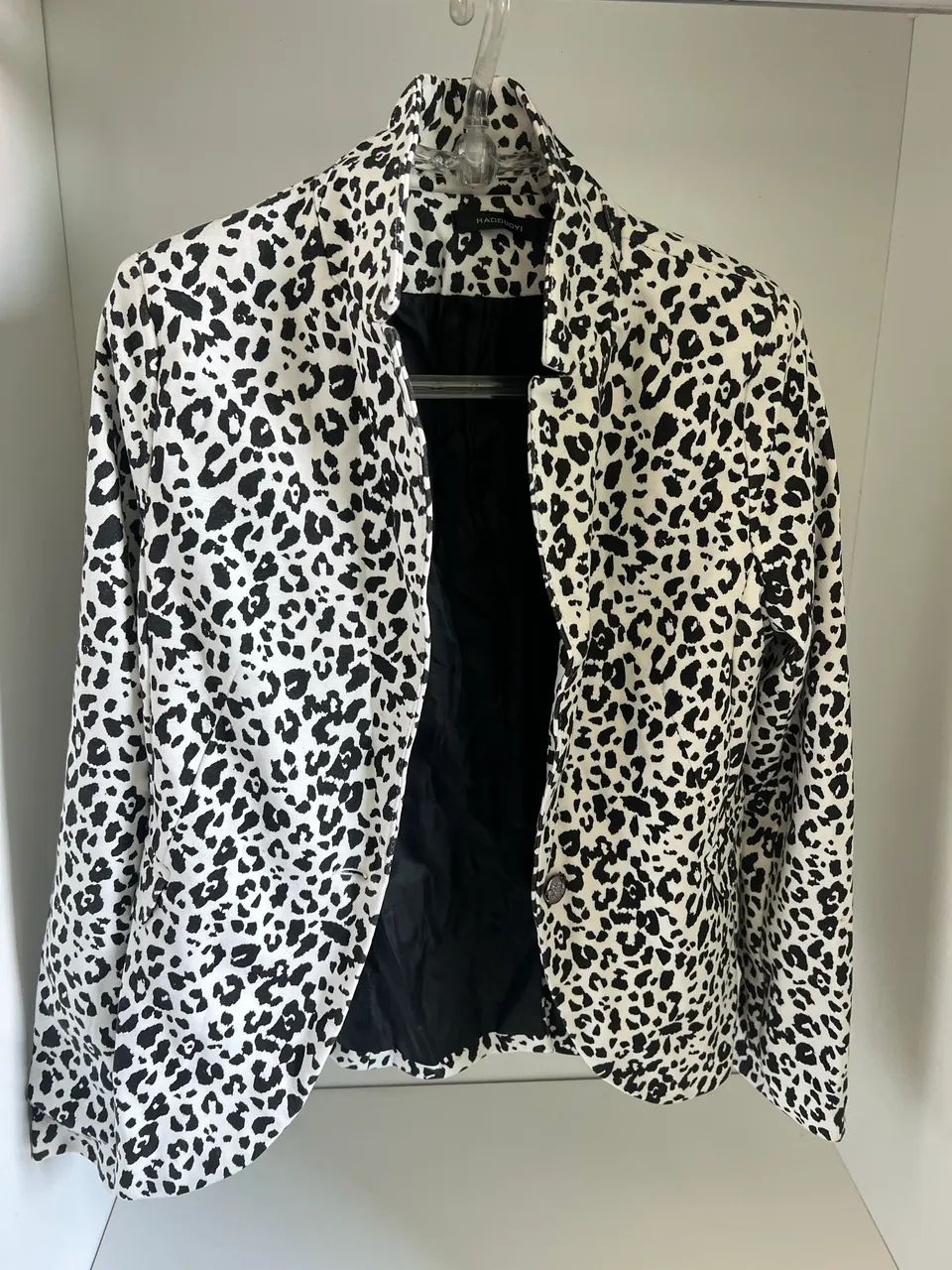 blazer feminino estampa de oncinha