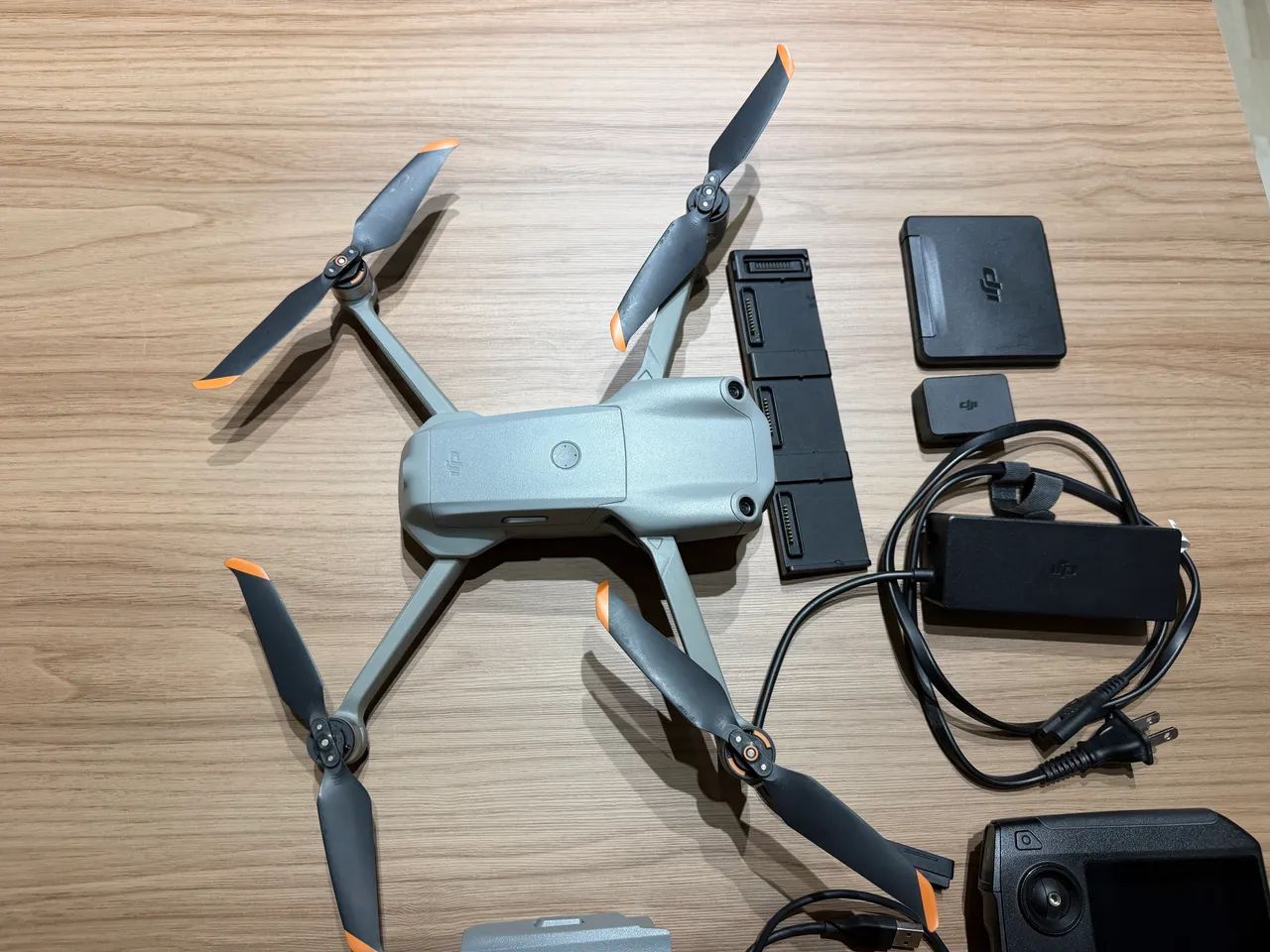 Vendo Drone DJI Air 2S Fly More Combo com DJI Smart Controller - Foto 4
