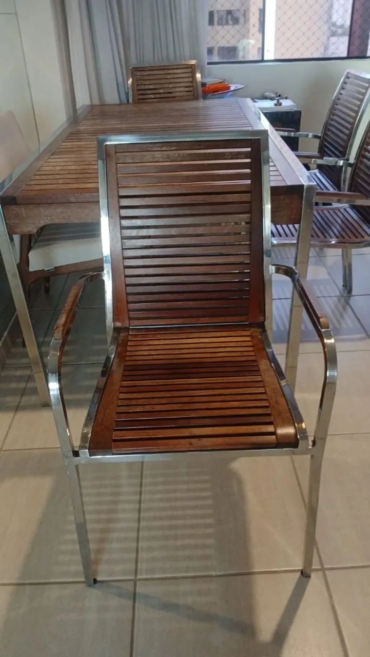 Mesa retangular Tramontina, madeira e inox. 1,58x0,90, com 4 cadeiras. - Foto 3