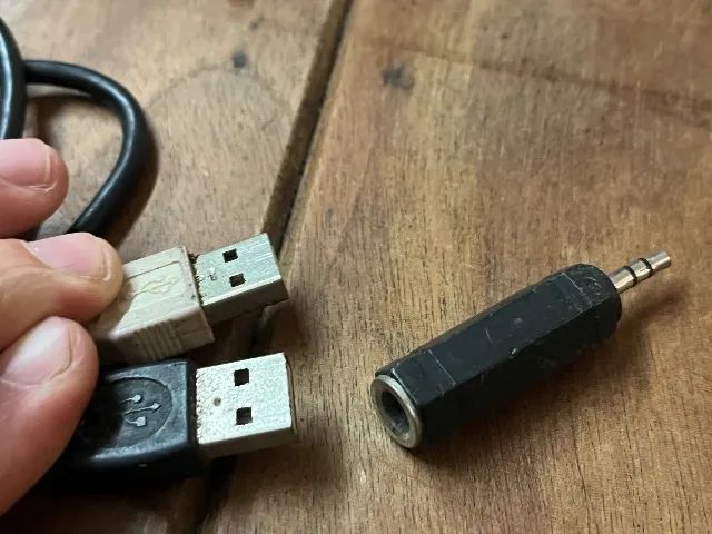 cabos usb 2.0 e adaptador p2/p10 - Foto 3