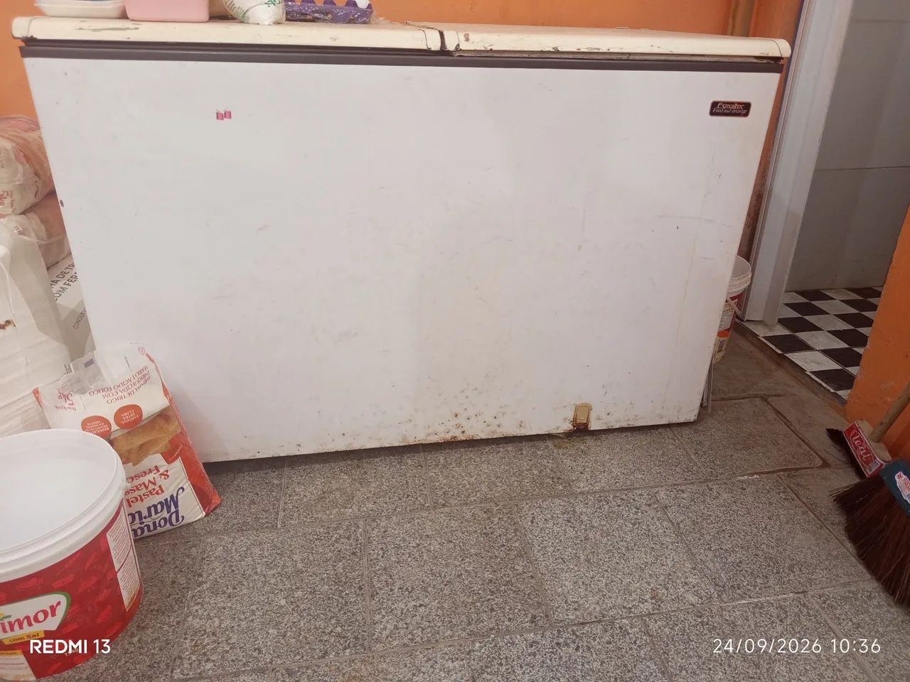 Vende-se tudo - Foto 4