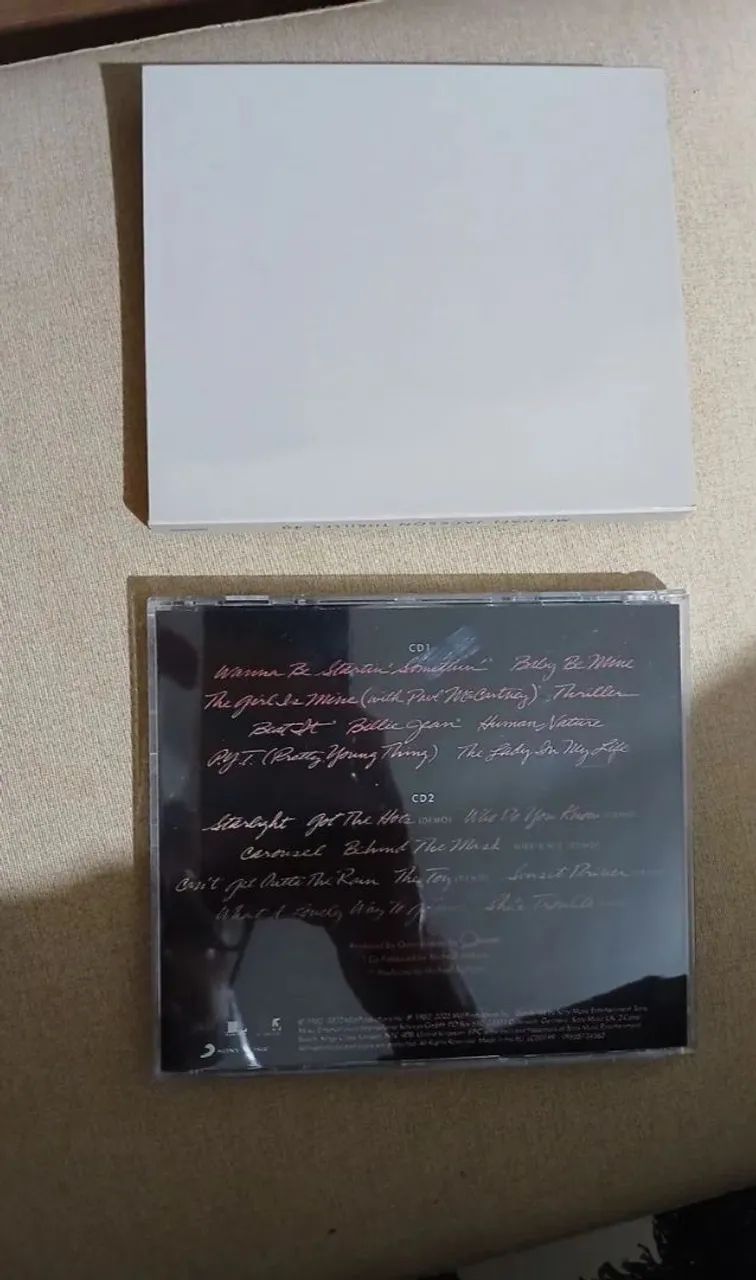 CD duplo Michael jackson Thriller 40 importado - Foto 3