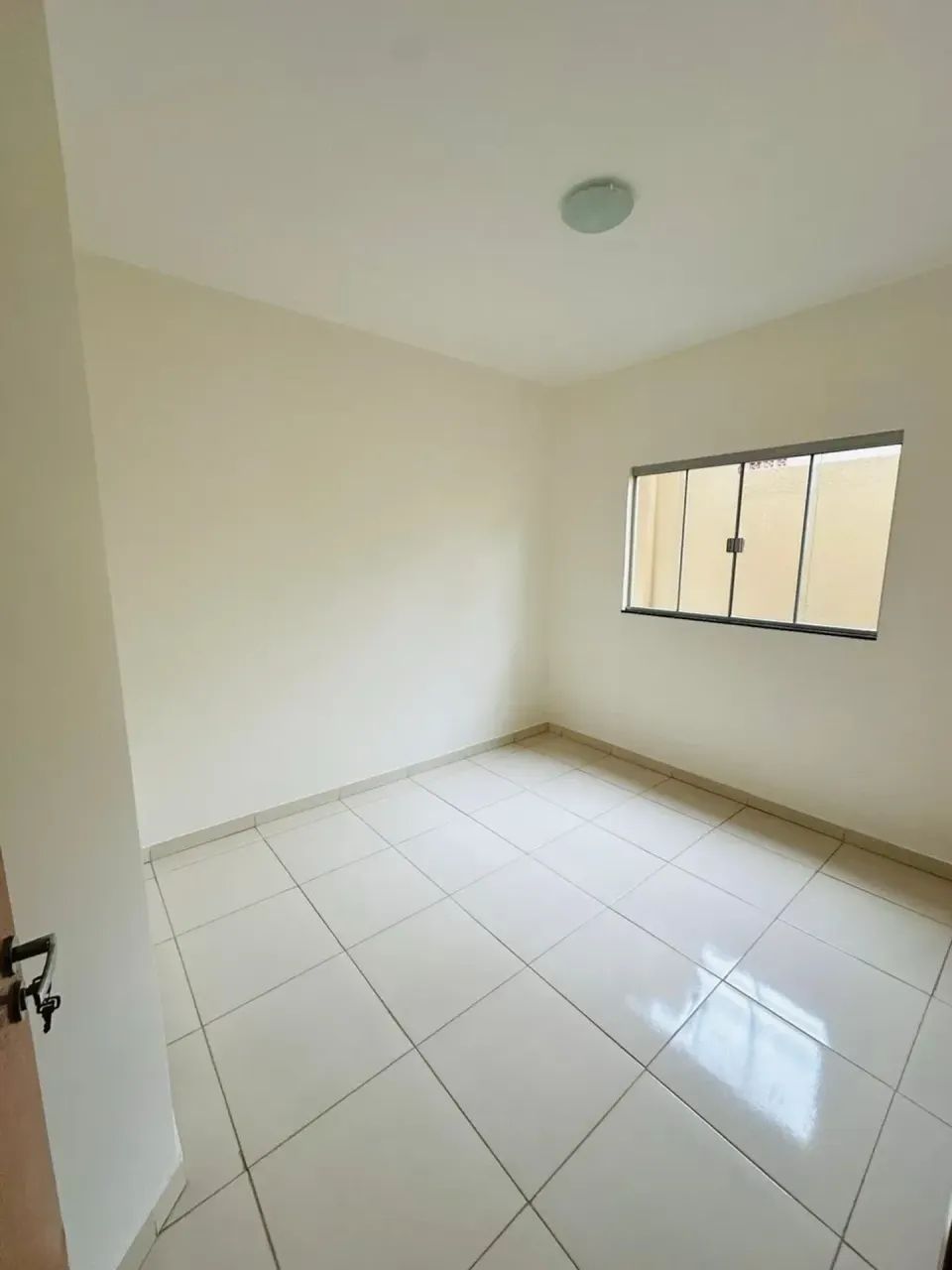 CASA A VENDA NA REGIAO LESTE DE ANAPOLIS - Foto 2