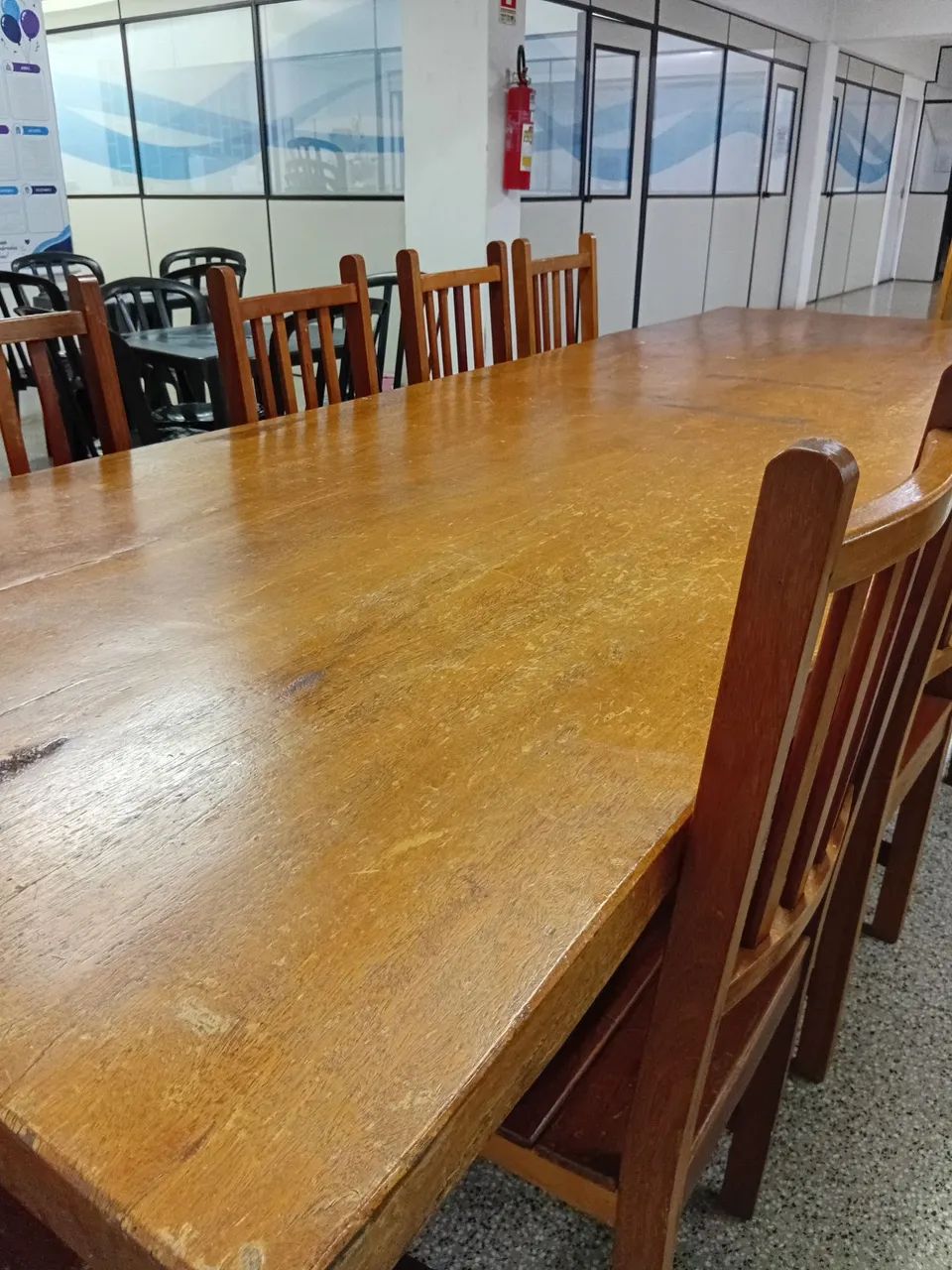 Mesa de madeira 10 lugares - Foto 4