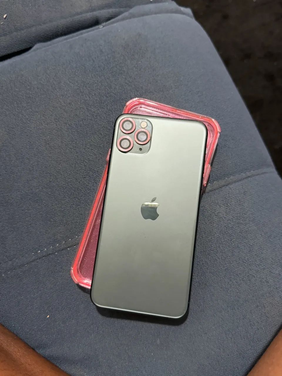 Vendo iPhone 11 Pro Max em perfeito estado  - Foto 2