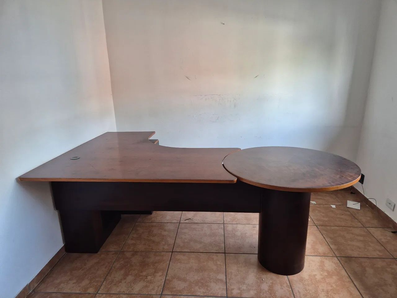 Mesa com tampo giratório  - Foto 2