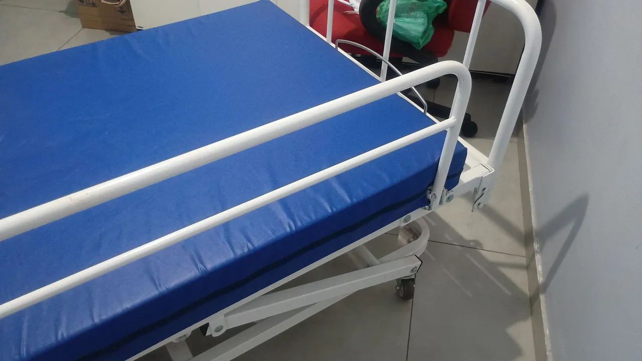 Cama hospitalar com 3 alavancas  - Foto 5