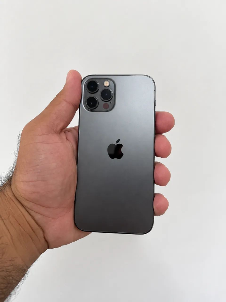 IPHONE 12 PRO 256GB MUITO CONSERVADO - Foto 2