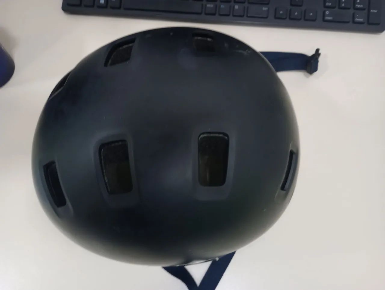 Capacete Skate, patins e bike semi novo metro Tatuapé  - Foto 4