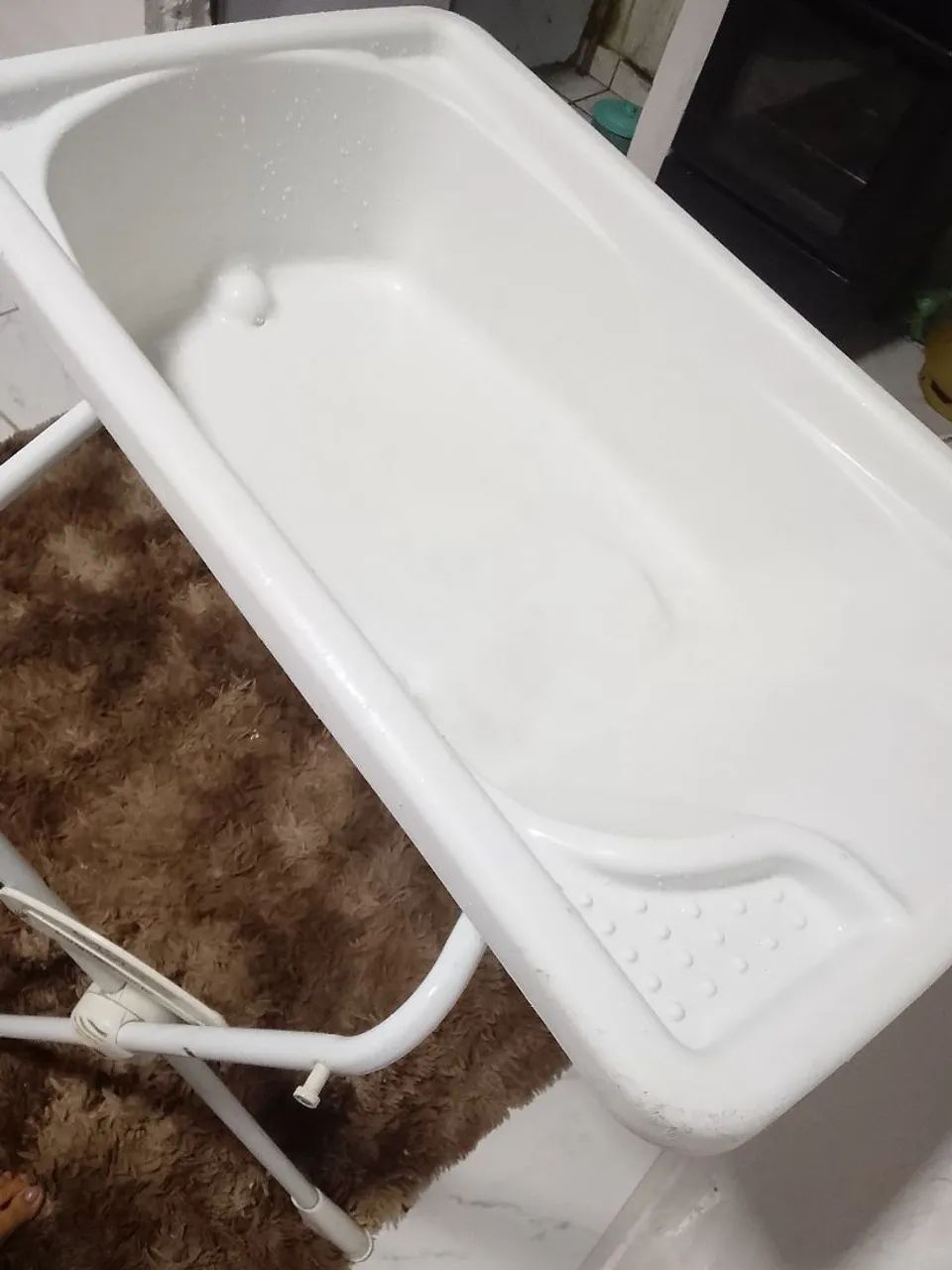 Banheira para bebê com suporte 