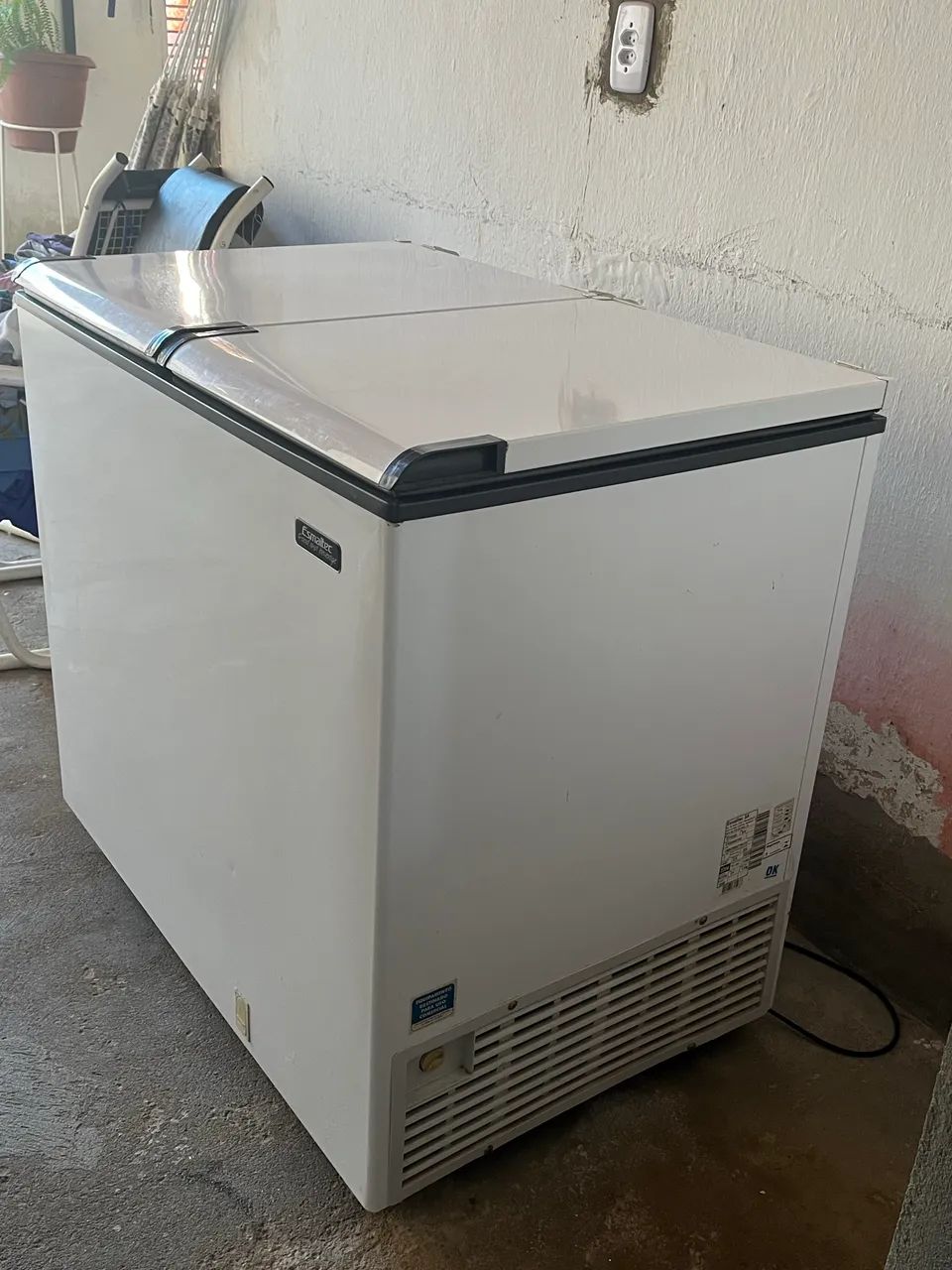 FREEZER ESMALTEC 325L EM PERFEITO ESTADO E FUNCIONAMENTO - Foto 4