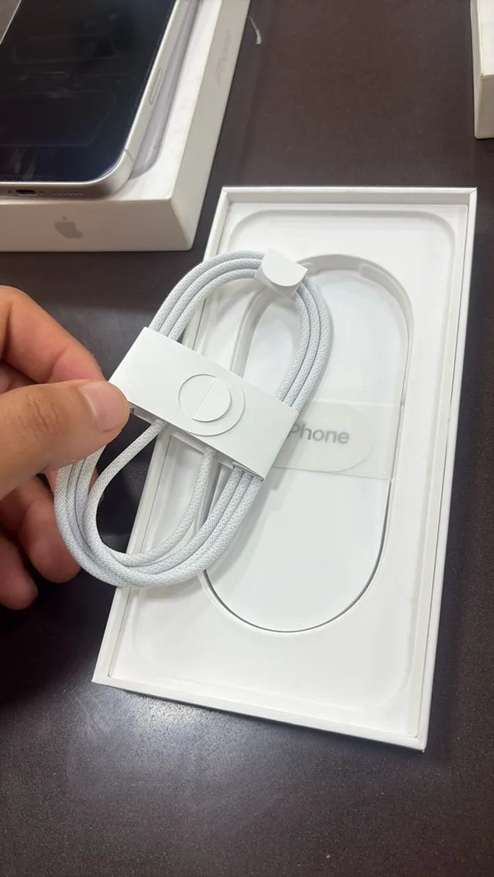 iPhone 17 pro max 100% bateria com caixa  - Foto 5
