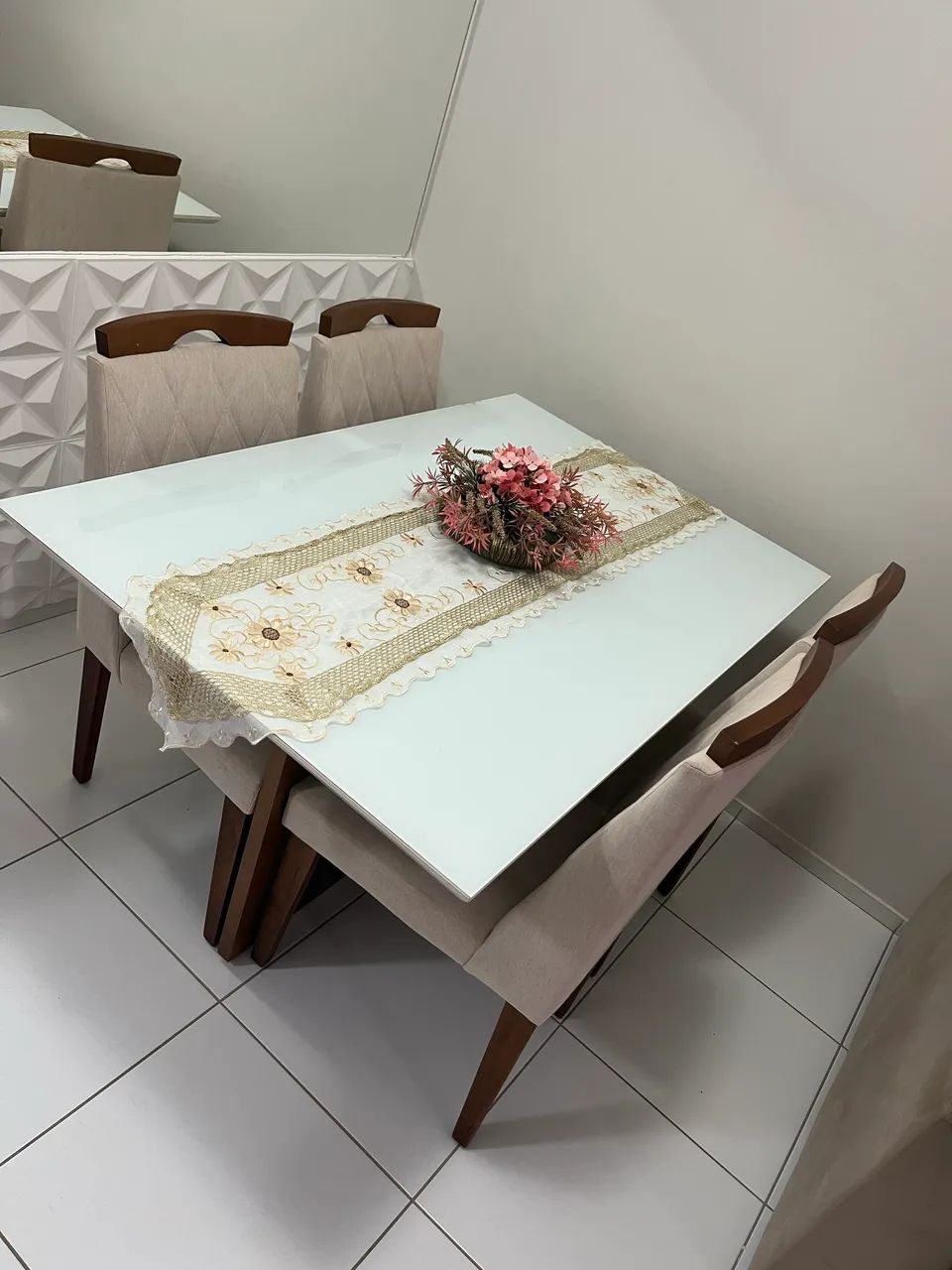 Mesa 4 cadeiras