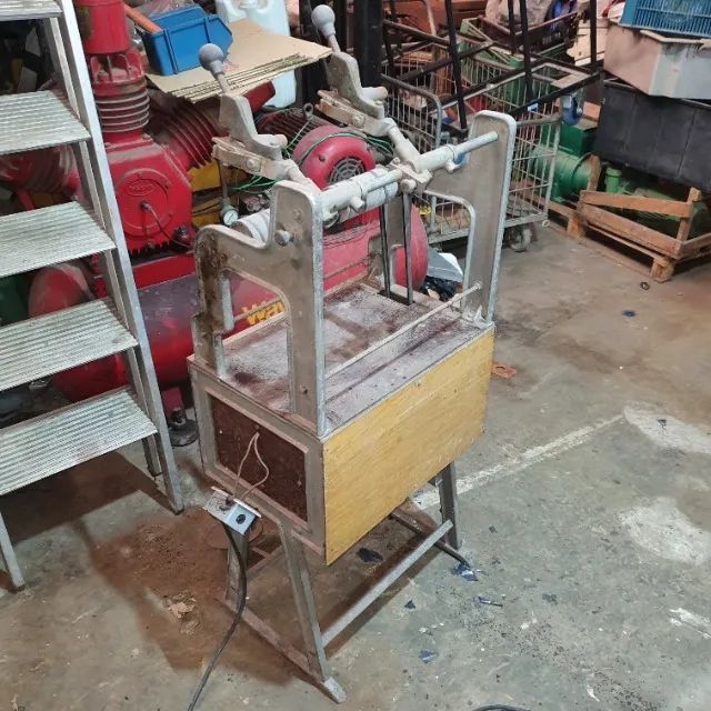 Máquina Conicaleira Rebobinadeira De Linha Têxtil Usada - Foto 5