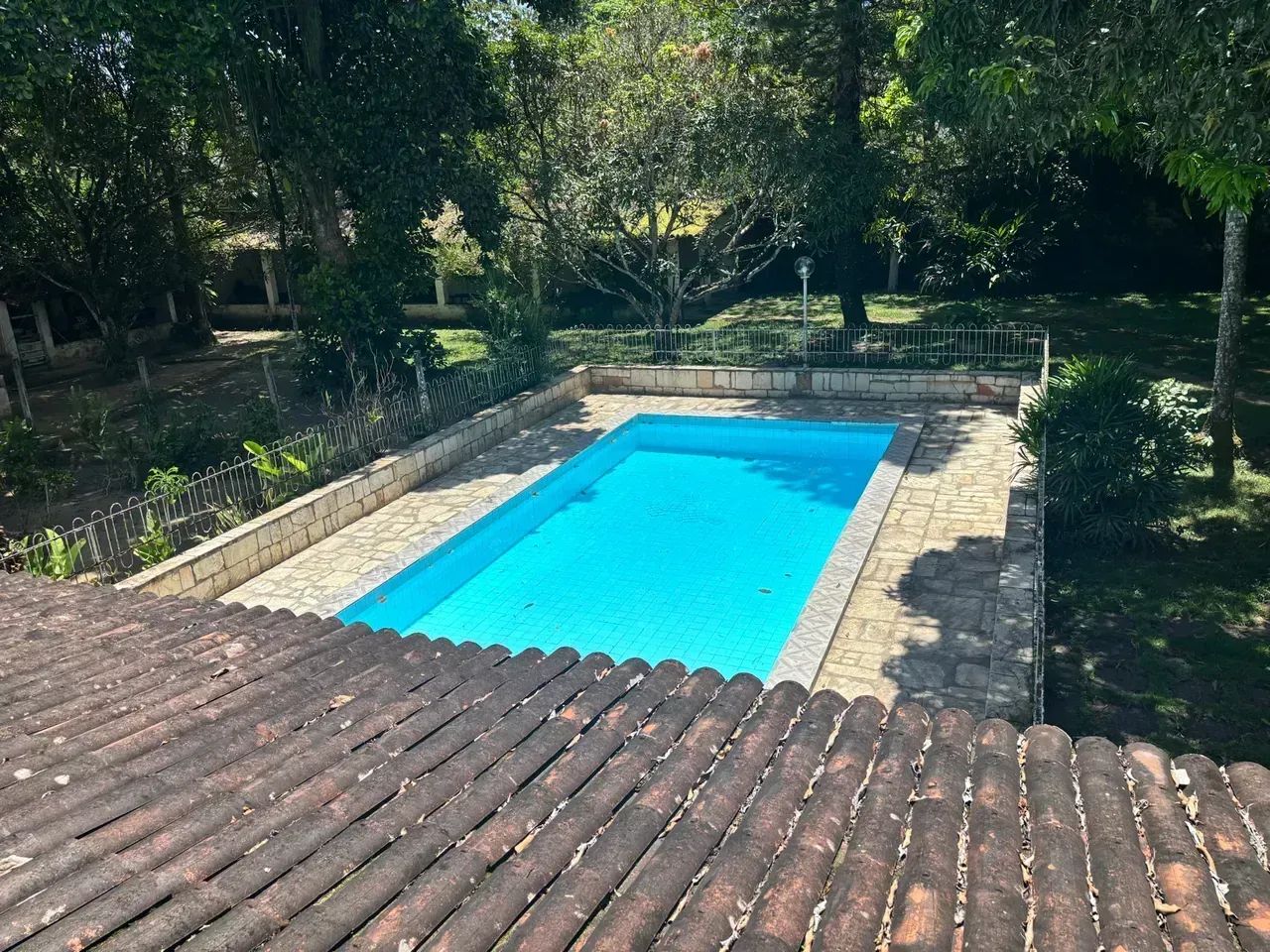 chaca em aldeia, km 8, local agradável e seguro!!