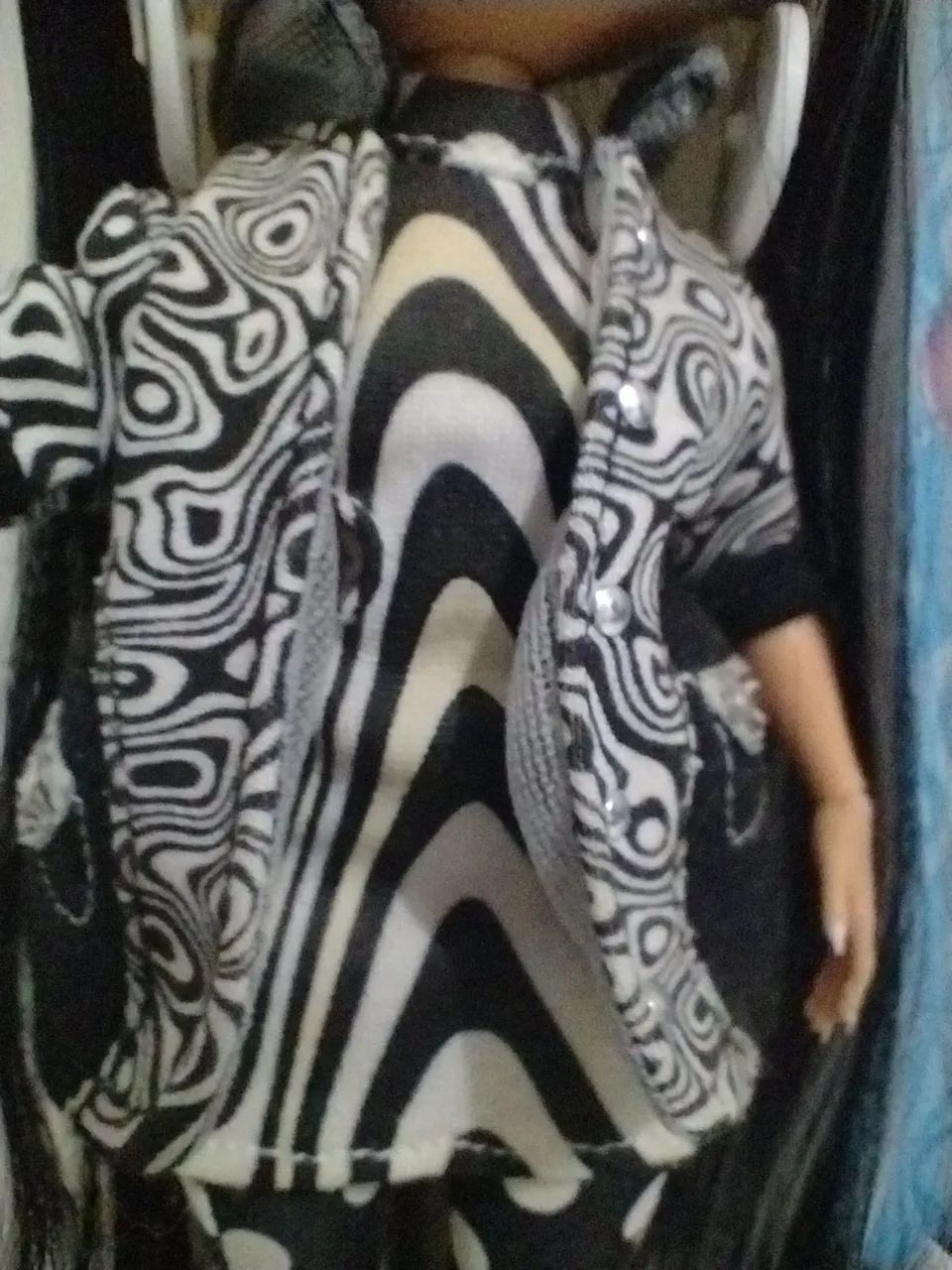 boneca lol omg groovy babe - COMPLETA - Foto 4