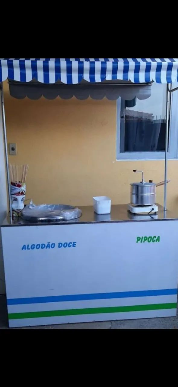 Barraca de algodão doce e pipoca