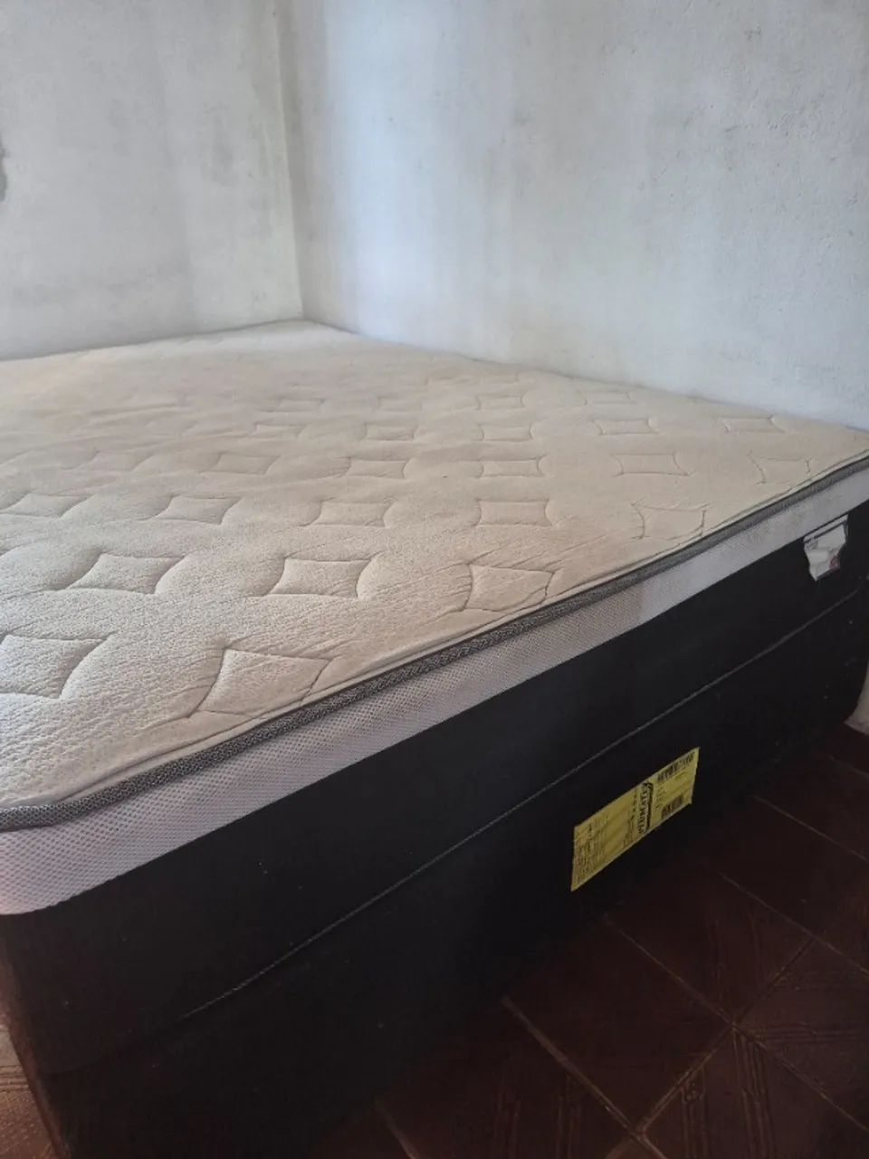 Cama box casal + colchão 