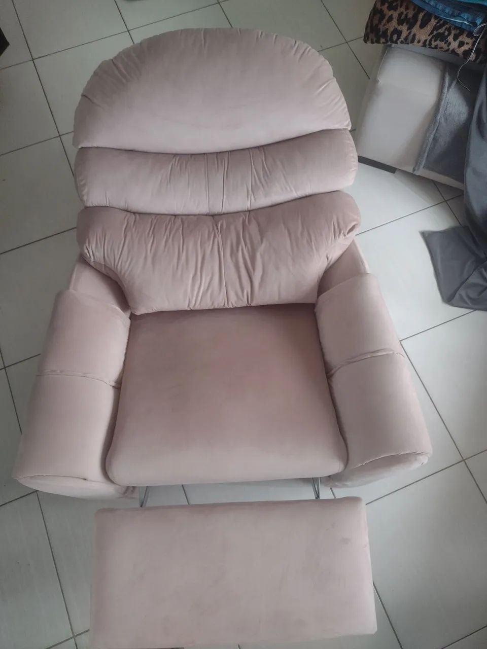 Vendo poltrona para extensão de cílios ou outros. - Foto 3