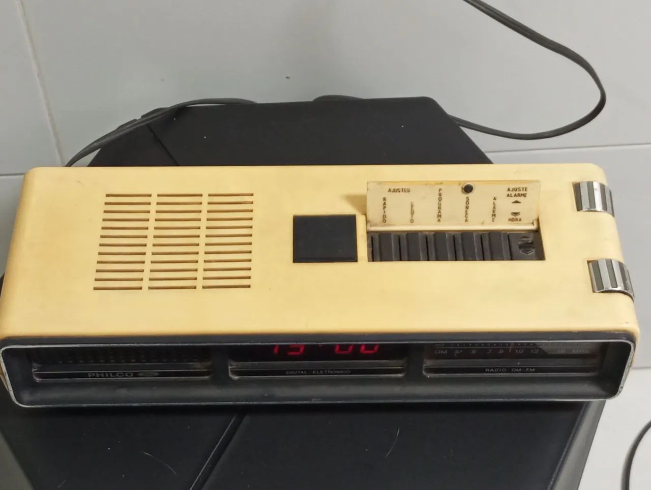 Philco Ford - Rádio Relógio  - Foto 3
