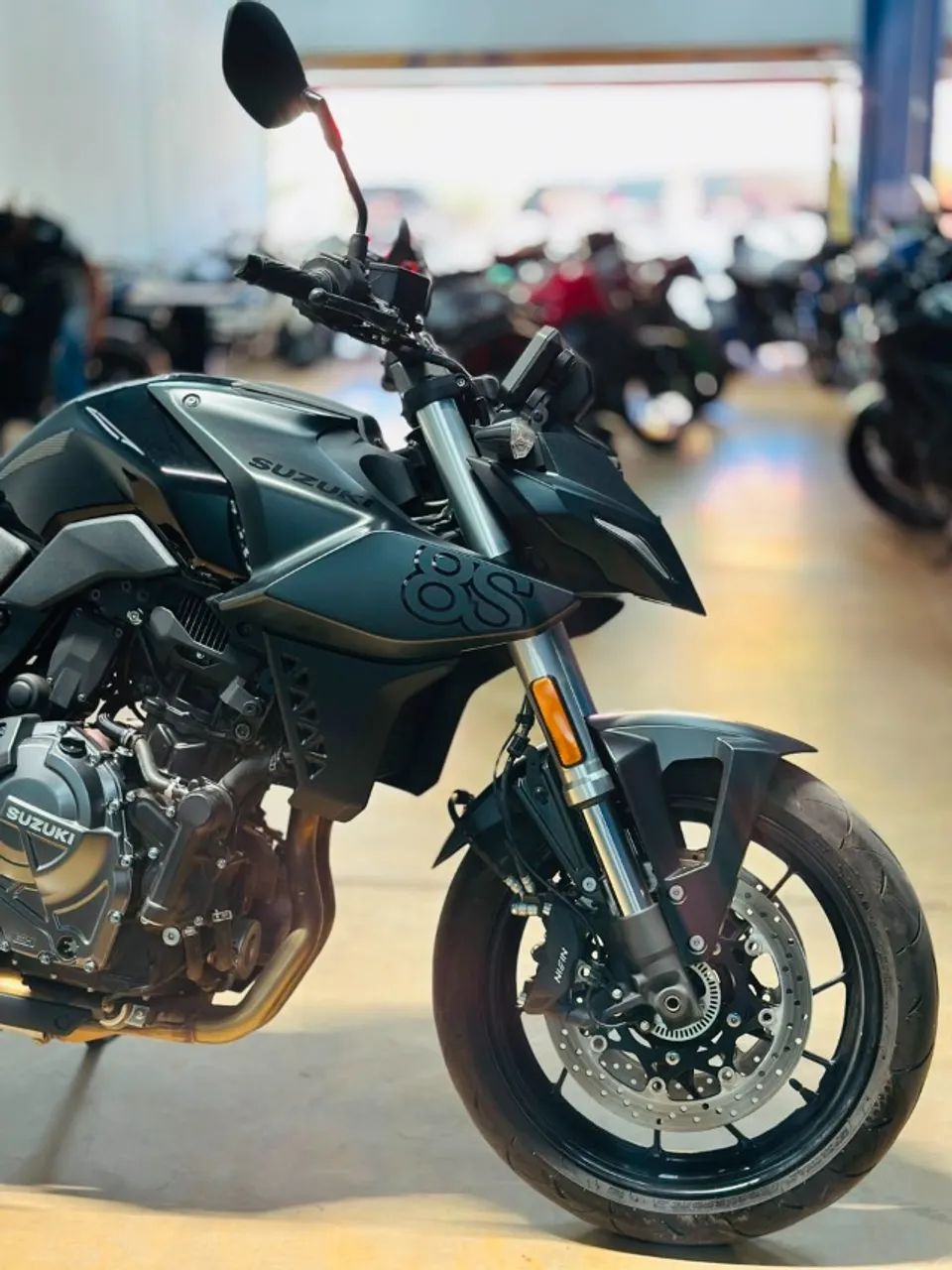 GSX 8S 2025  - Foto 4