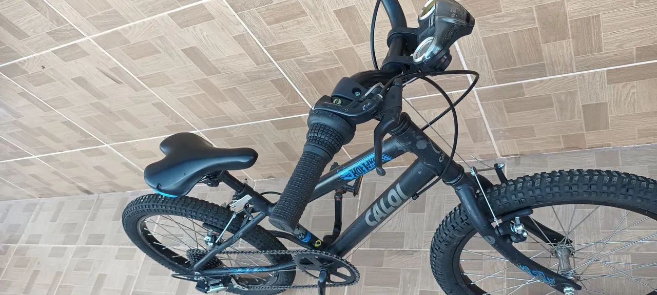 Bicicleta Caloi Hotwheels aro 20 - Foto 2