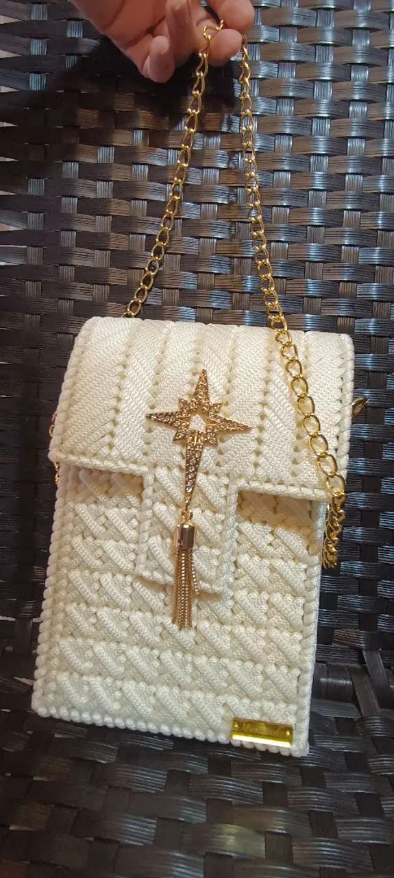 Bolsas bordadas na tela - Foto 4