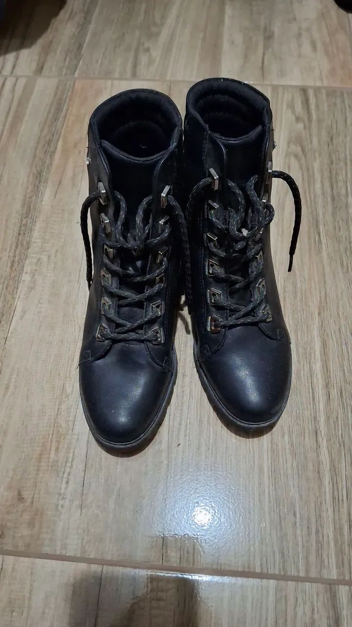 Bota preta