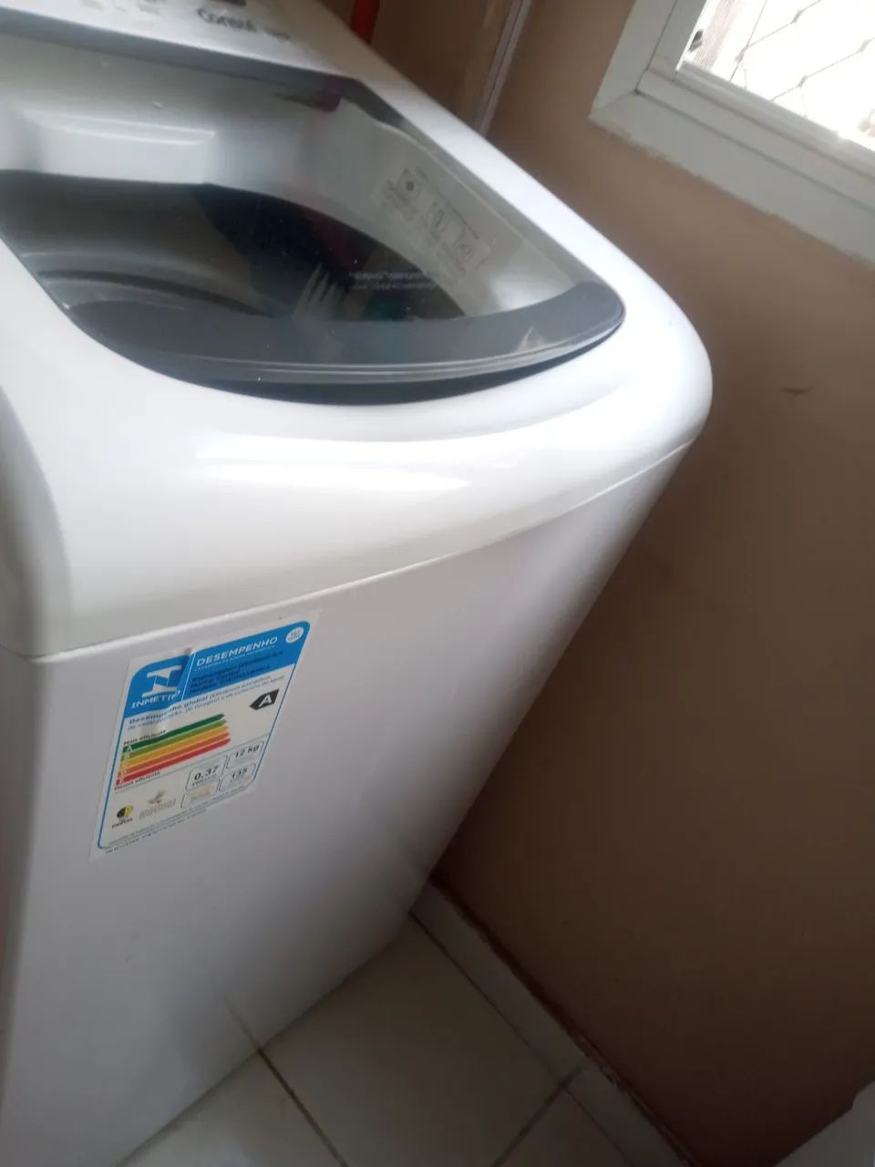 Lava roupa CWM12AB