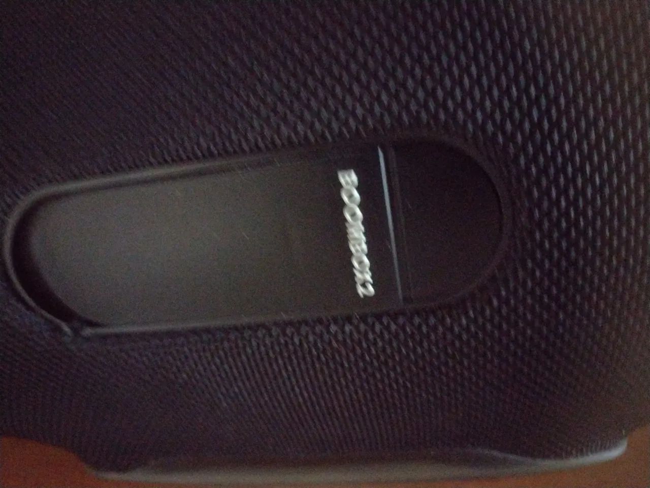 Som JBL bombox 2 em excelente estado  - Foto 4