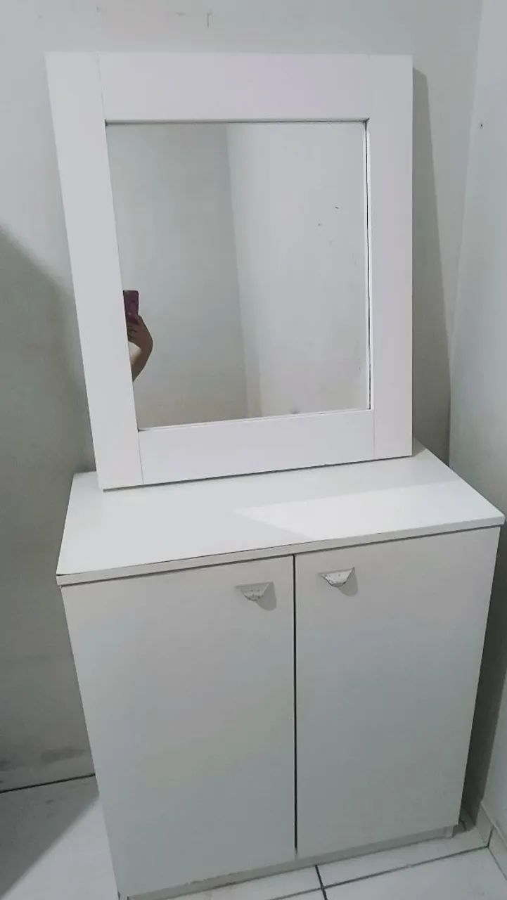 Sapateira Cômoda com espelho 