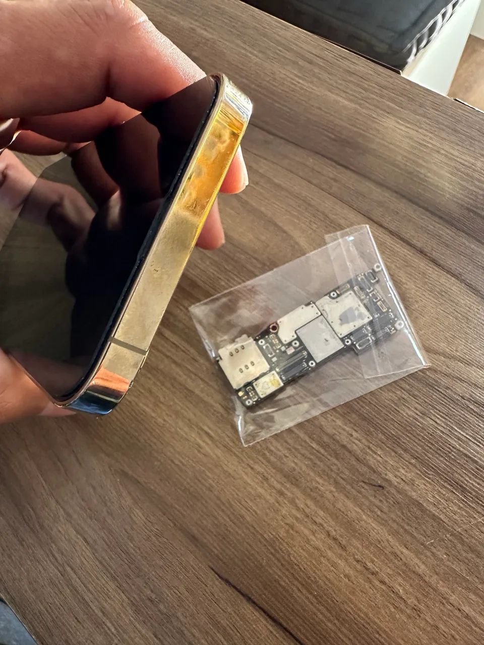 iPhone 13 Pro ( Placa estragou ) - Foto 3