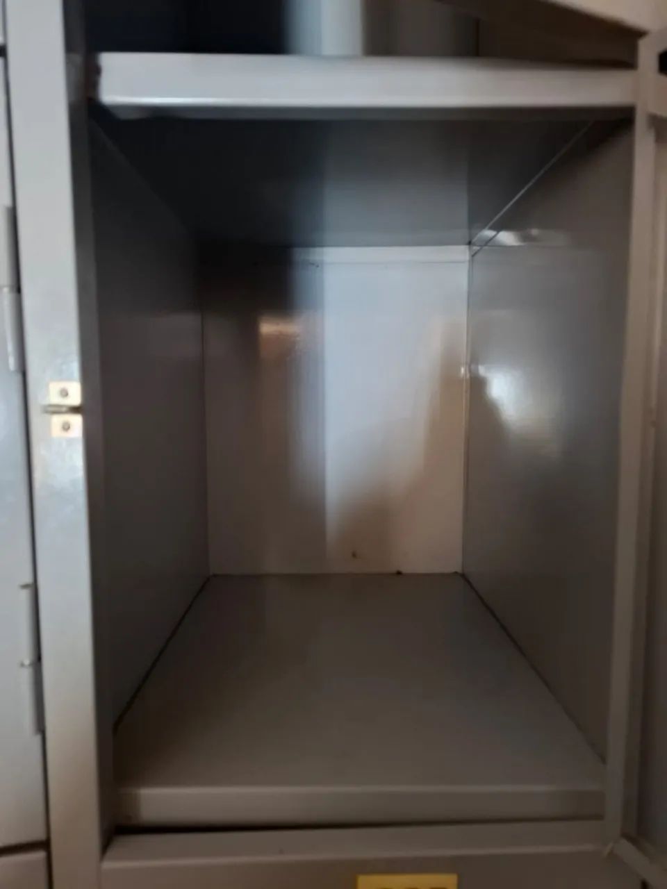 ARMÁRIO ROUPEIRO DE AÇO 20 PORTAS