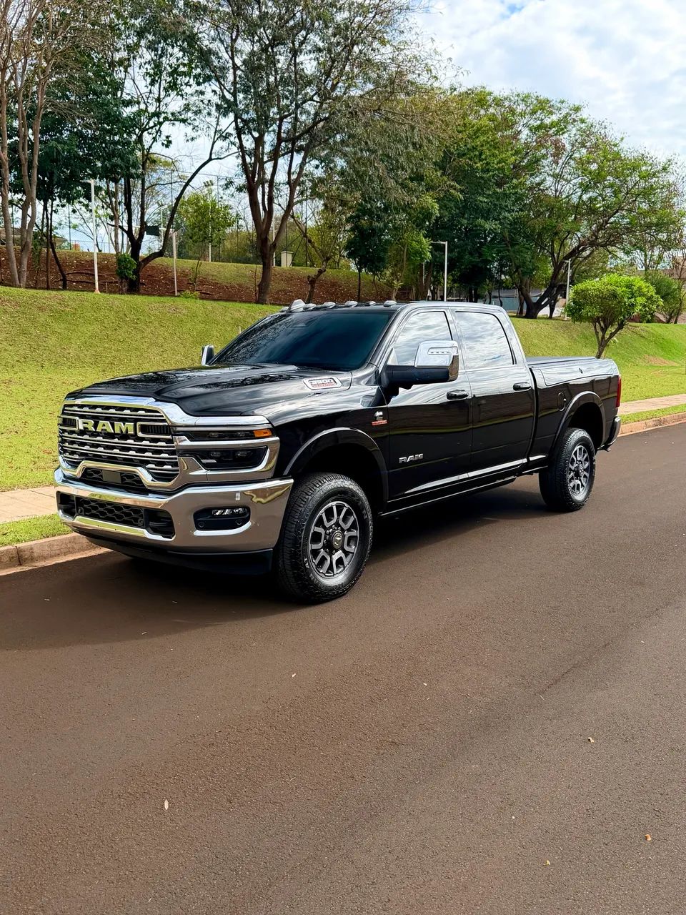 Ram 3500 LIMITED LONGHORN 6.7 TB CD DIESEL 2026