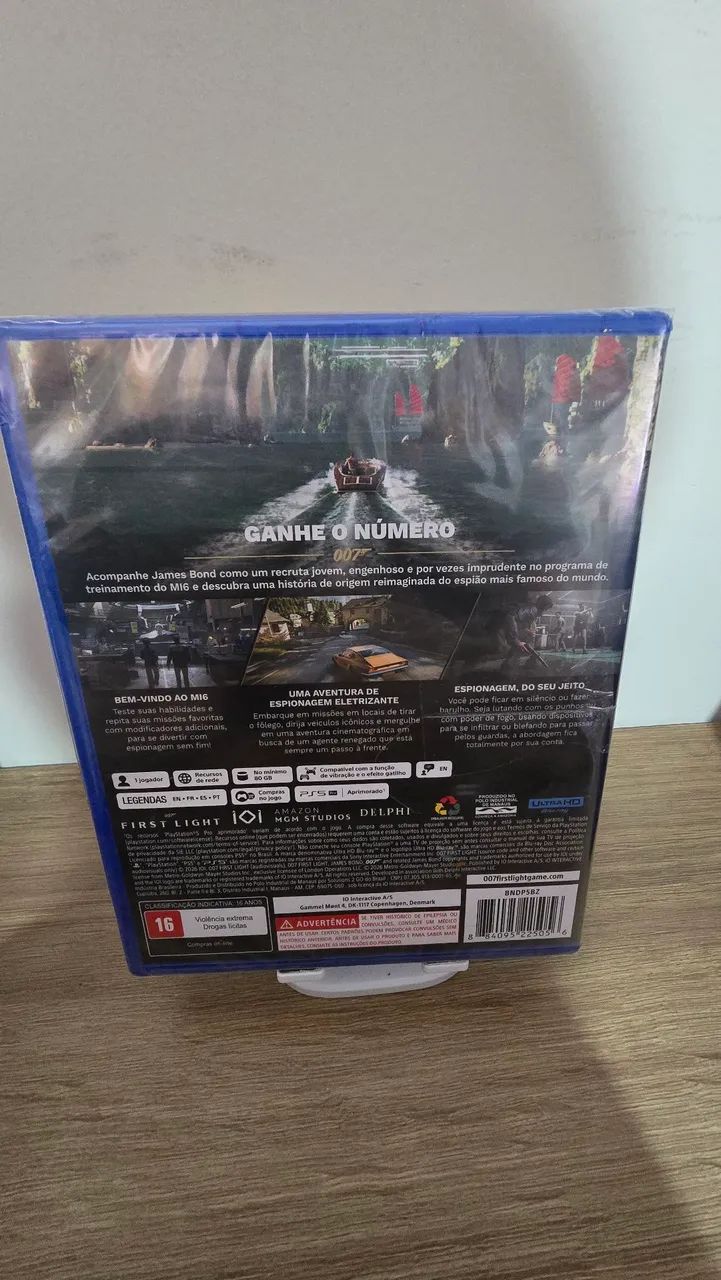 007 FIRST LIGHT  (LACRADO) -  PS5  - Foto 2