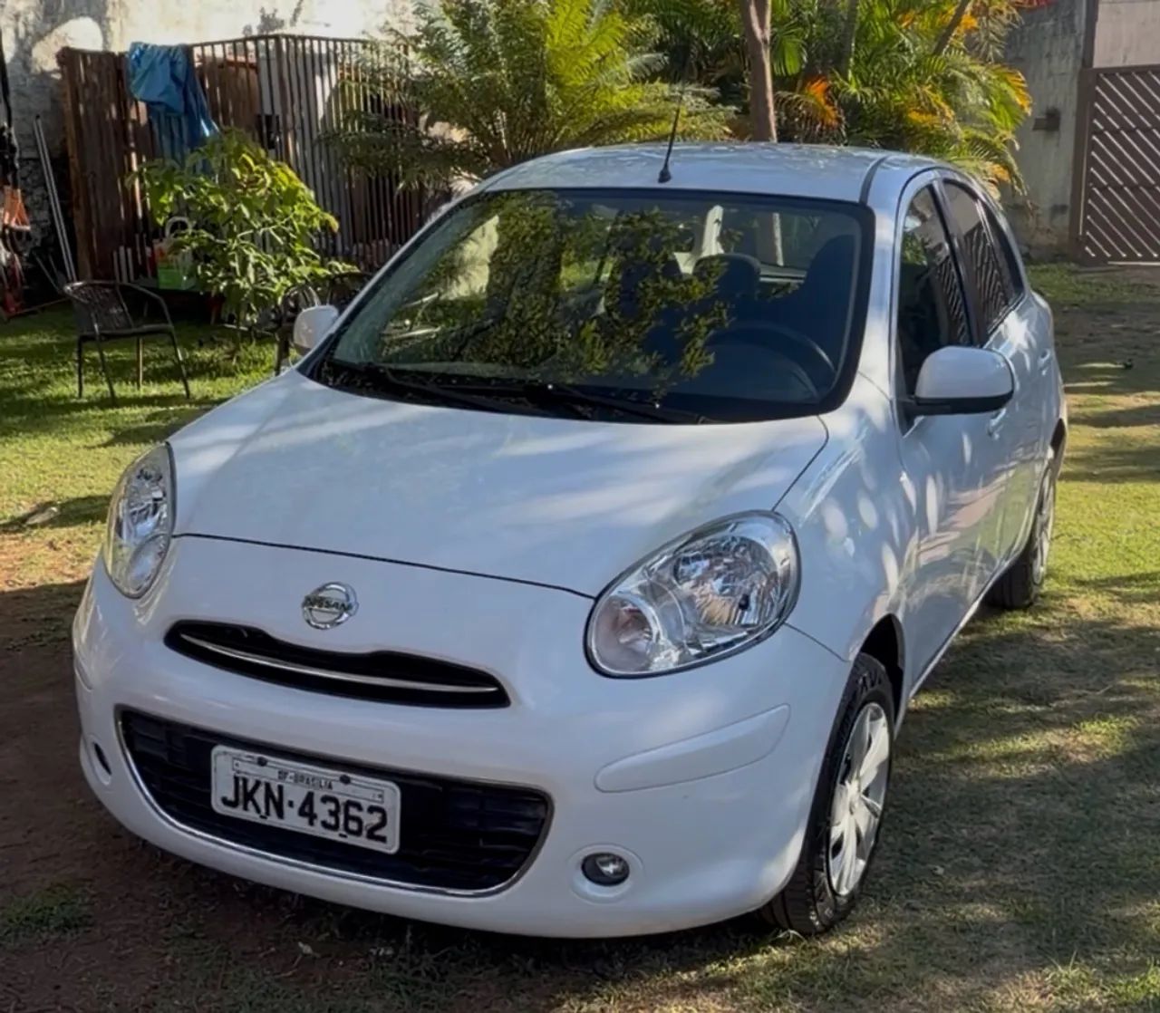 Nissan March S 1.6 16V FLEX 2014