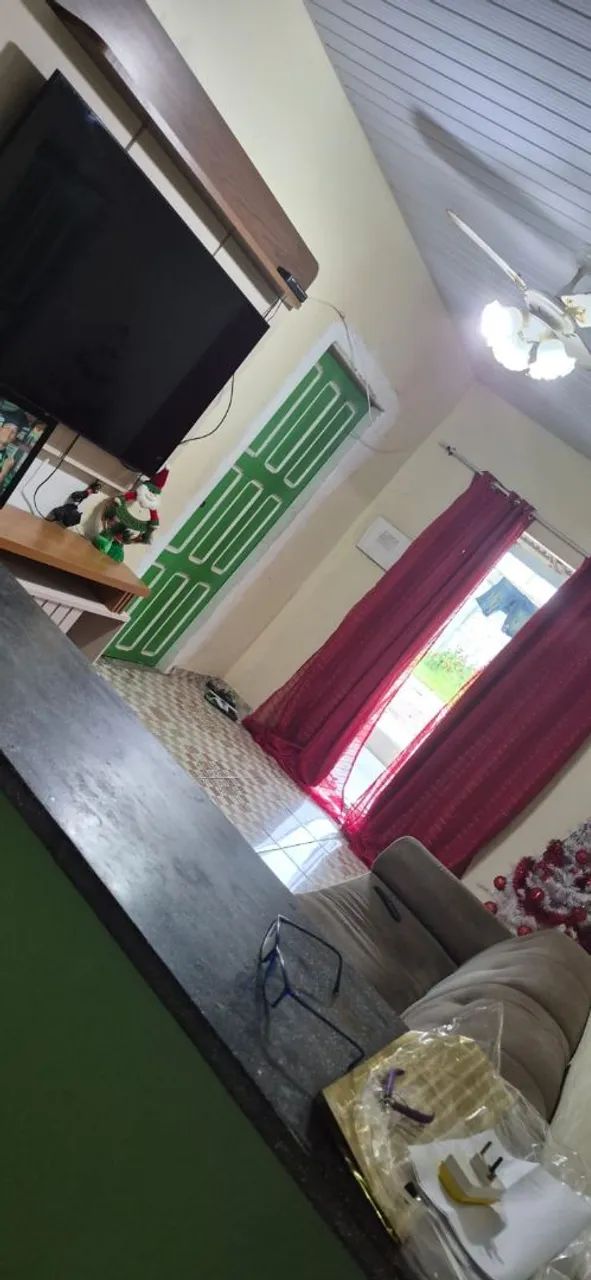 Vende-se ou troca-se casa de 4 qts. - Foto 2