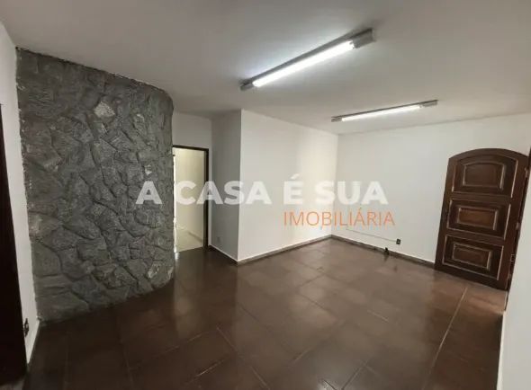 Casa para Aluguel no Centro de Betim com 3 Quartos e 4 Vagas - Foto 5